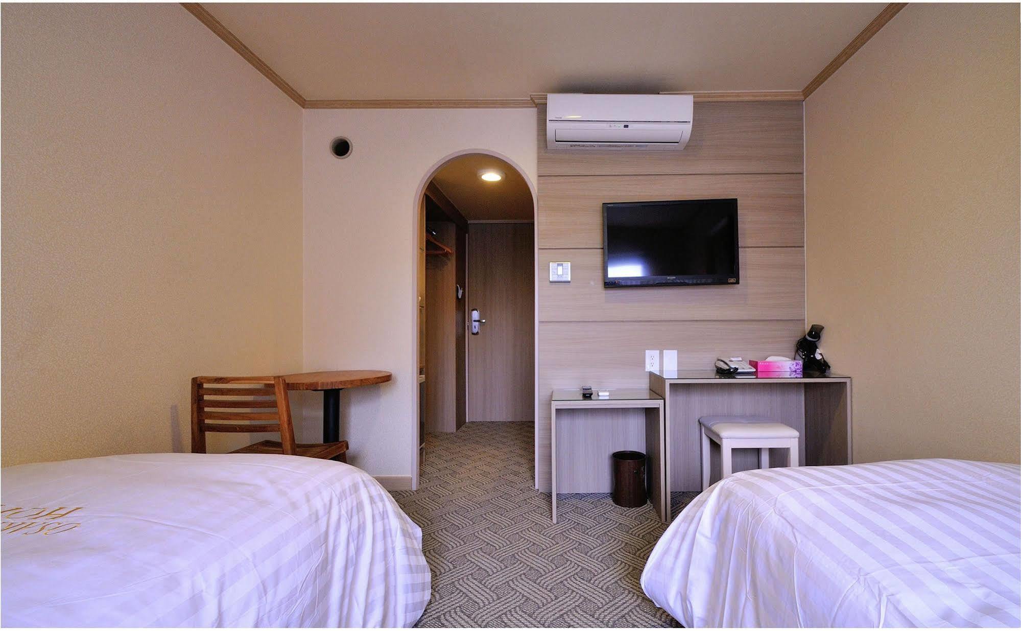 Hotel Osaka Keiko Exterior photo